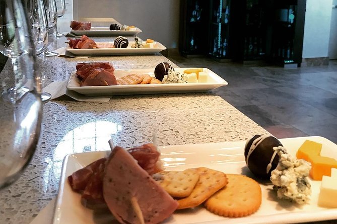 Niagara-On-The-Lake Guided Wine and Charcuterie Full-Day Tour - What the guides add to the ride