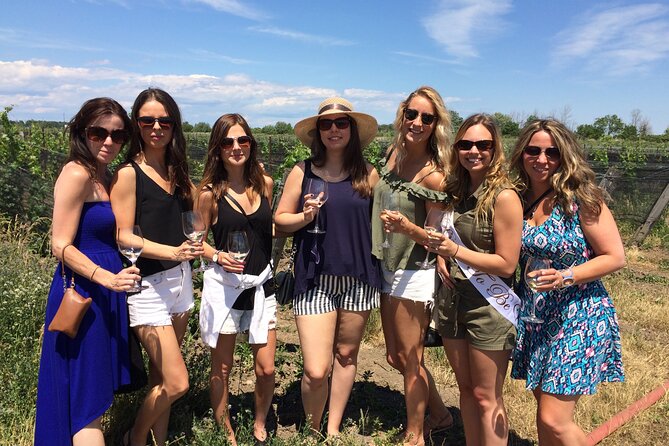Niagara-on-the-Lake Private Wine and Dinner Tour in Private SUV - The sunset setting adds a pleasant rhythm