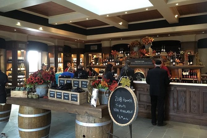 Niagara-on-the-Lake Small Group Wine Tour with Picnic Lunch - What the guides add to the day