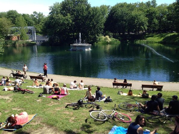 Non Touristy Pink Bike Tour by Spade & Palacio - Key points before you book