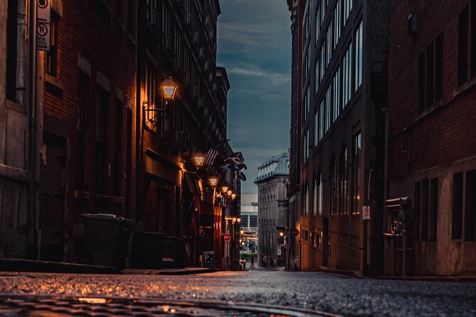 Old Montreal at Twilight Walking Tour Semi-Private - Finishing at King Edward Quay