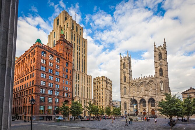 Old Montreal: Self-Guided Tour from Place D‘Armes to Old Port - City Hall and the civic side of Montreal