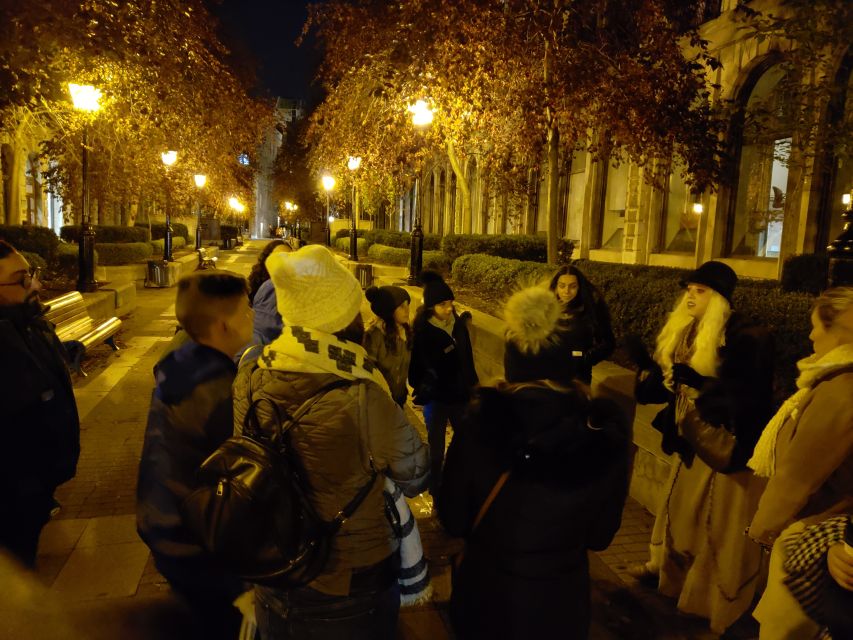 Old Montreal: Traditional Ghost Walk of the Haunted City - Bringing children, friends, or a work group