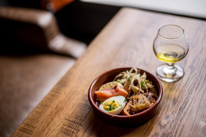 Old Quebec City Food Tour with 10+ Autentic Local Tastings - A walking lunch through Quebec’s old walls