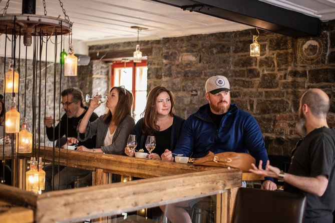 Old Quebec City Food Tour with 10+ Autentic Local Tastings - Comptoir Boréal: a sweet pause and a pastry