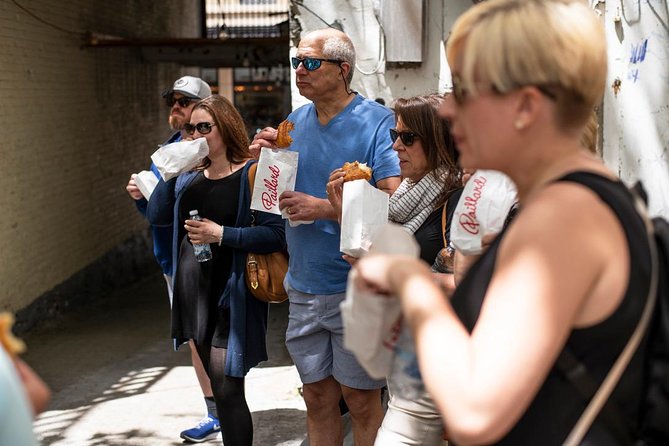 Old Quebec City Food Tour with 10+ Autentic Local Tastings - How much food do you really get?