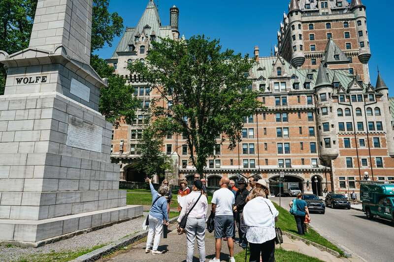 Old Quebec City: Grand Walking Tour with Private Option - What the guides do best