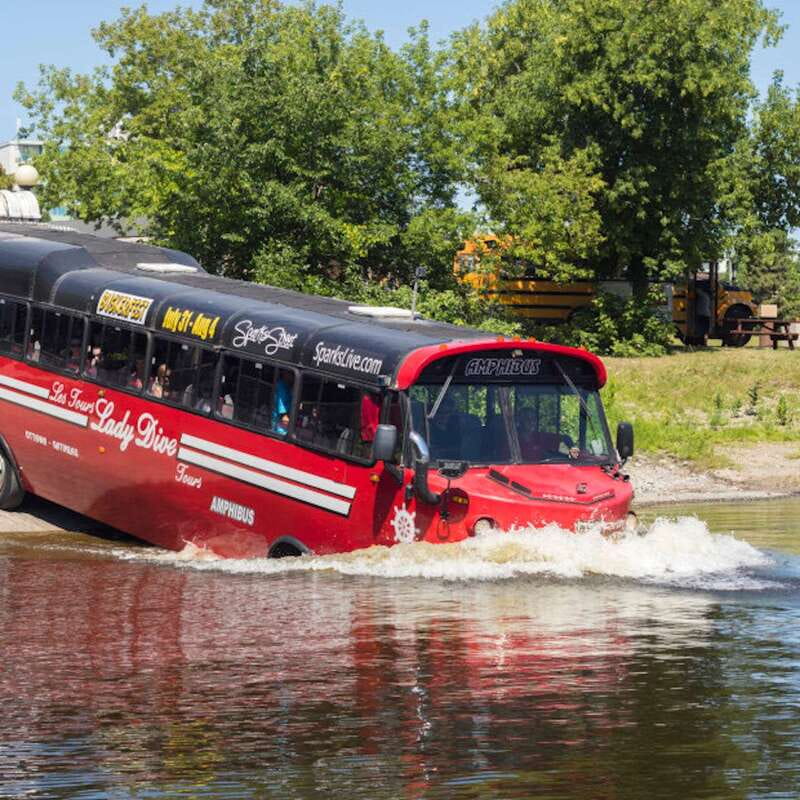 Ottawa: Bilingual Guided City Tour by Amphibious Bus - The practical limits of a one-hour tour