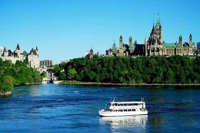 Ottawa Boat Cruise - Paul's Boat Line - The National Gallery and Samuel de Champlain