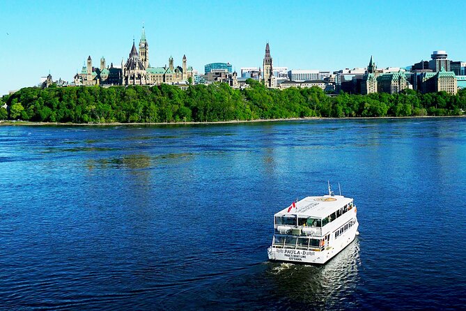 Ottawa Boat Cruise - Paul's Boat Line - The Supreme Court and official Ottawa