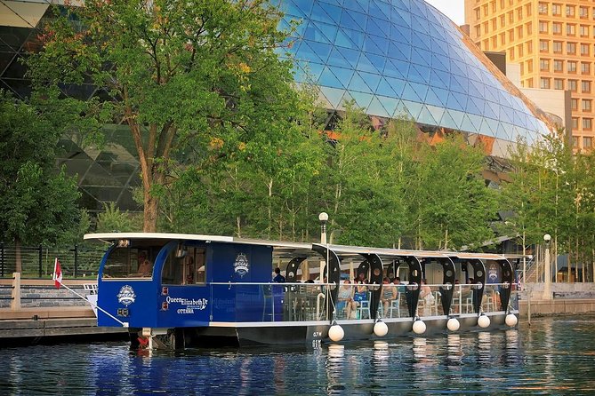 Ottawa Boat Cruise - Rideau Canal Cruise - The electric boat is more than a marketing detail