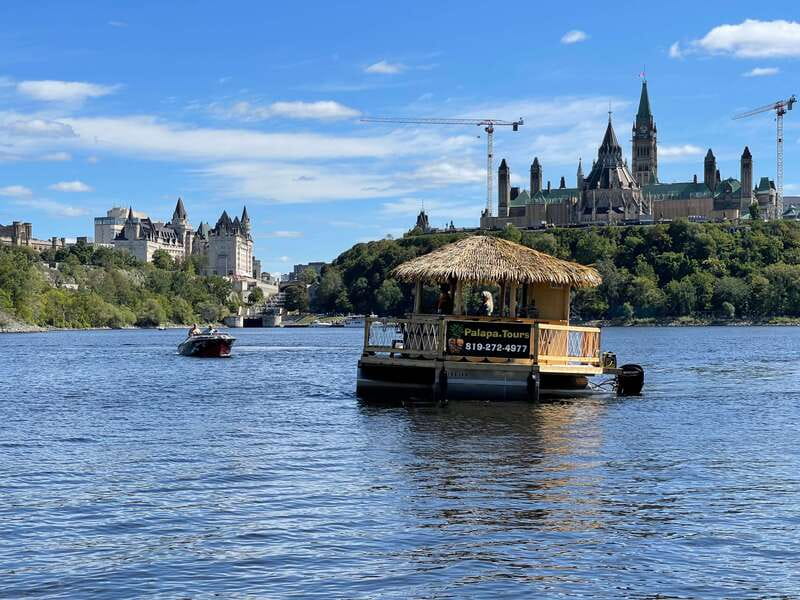 Ottawa: Floating Tiki Bar Cruise on the Ottawa River - The tiki bar: drinks, music, and a little karaoke