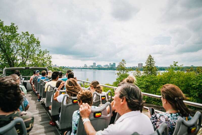 Ottawa: Hop-On Hop-Off Guided City Tour Pass - Parliament and Ottawa’s central sights