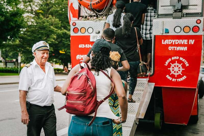 Ottawa: Hop-On Hop-Off Guided City Tour Pass - Museums, galleries, the Mint, and the Space Museum