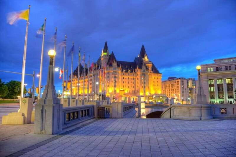 Ottawa: Private Custom Tour with a Local Guide - Parliament, monuments, and Ottawa’s public face