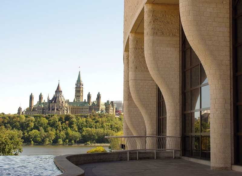 Ottawa: Private Walking Tour with a Local - Accessibility, children, and practical planning