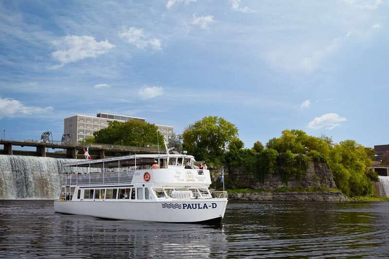 Ottawa: Sightseeing River Cruise - Seeing Ottawa from the river instead of the sidewalk