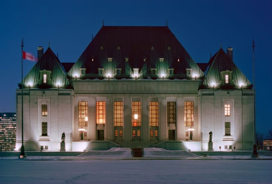 Ottawa: Small Group Night Tour With River Cruise - The final call