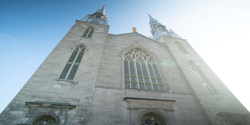 Ottawa: Small-Group Walking Tour with Boat Cruise - Price, group size, and overall value