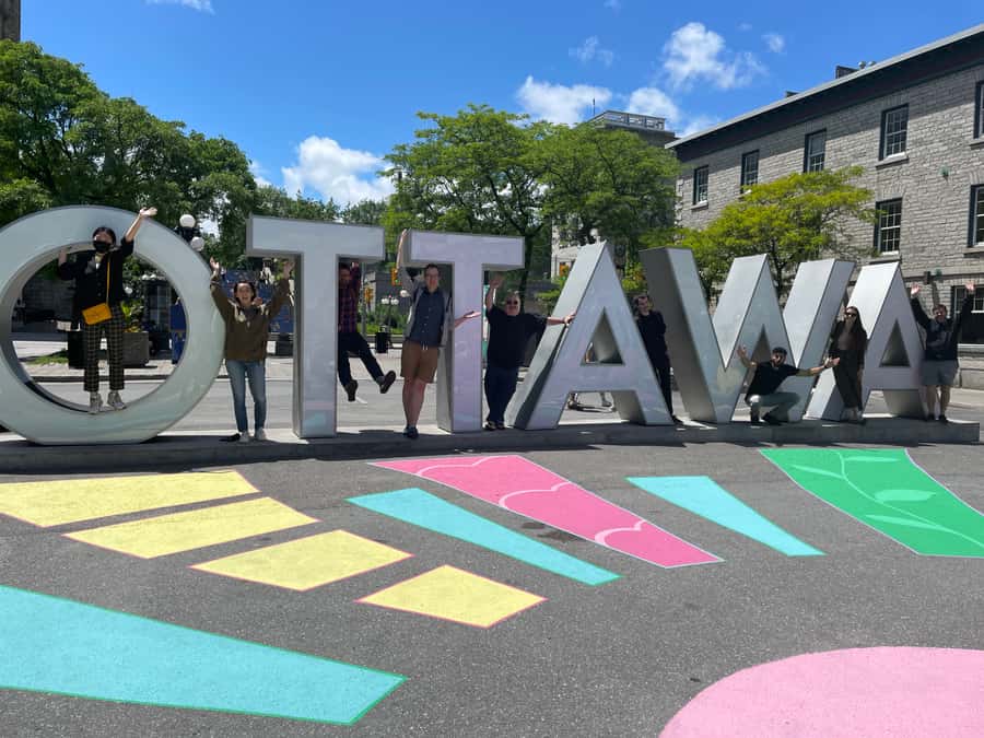Ottawa: Taste of the ByWard Market Food Tour - Guide personalities make the difference