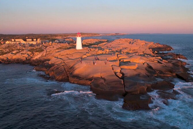 Peggy's Cove and Lunenburg Tour (small group) - Who should book this experience?