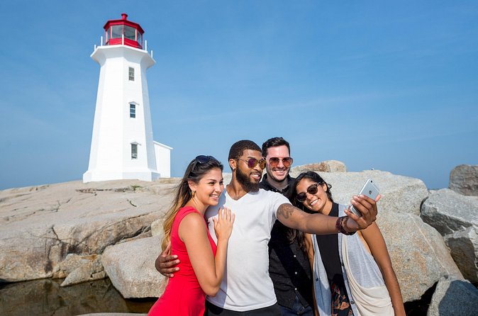 Peggy’s Cove Express Tour: Scenic Guided Experience - Vehicle comfort and group size