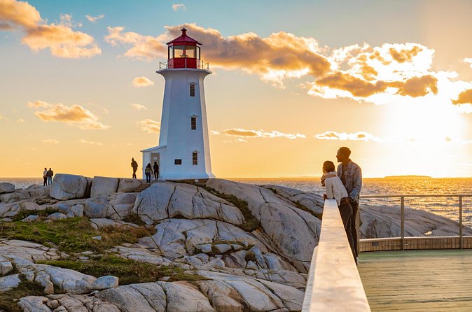 Peggy’s Cove Express Tour: Scenic Guided Experience - How the guiding compares with the transport-only feel