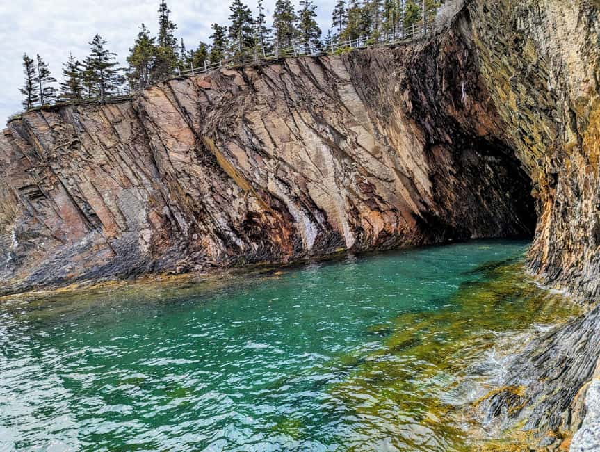 Peggy’s Cove, Lunenburg & 2 Hidden Gems – Full Day Tour - Key points at a glance