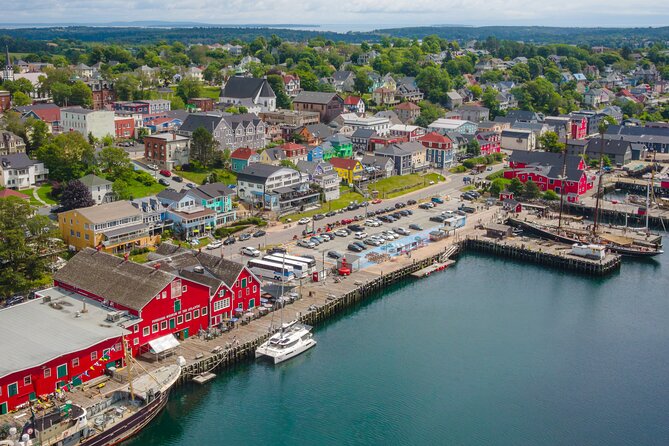 Peggy's Cove, Lunenburg and Titanic Cemetery Full Day Tour - Leaving Halifax for Peggy’s Cove