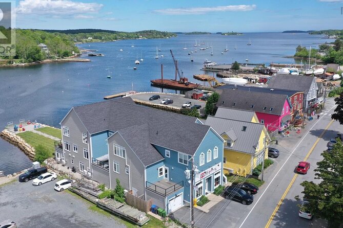 Peggy's Cove, Mohane Bay and Lunenburg 5hrs private tour. - Why this route works as a Halifax sampler