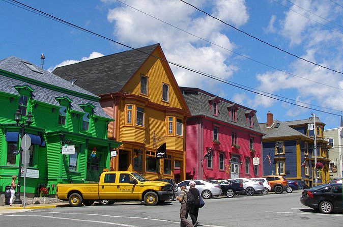 Peggy's Cove, Mohane Bay and Lunenburg 5hrs private tour. - Mahone Bay and the famous three churches