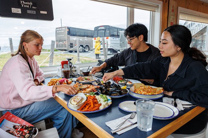 Peggy's Cove Sunset + Halifax Dinner Small Group Night Tour - Who will enjoy this tour most?
