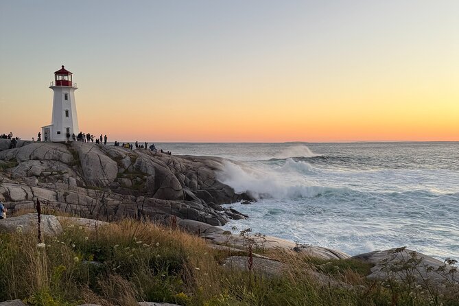Peggy's Cove Sunset tour - Peggy’s Point Lighthouse on the granite shore