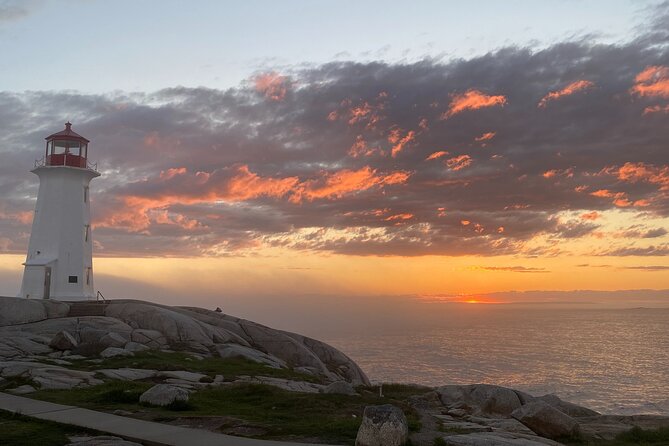 Peggy's Cove Sunset tour - Should you book it?