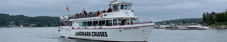 Penetanguishene: Afternoon Sightseeing Cruise - Choosing your place on board