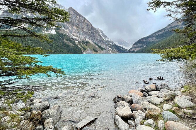 Private Banff and Yoho National Park Tour with Moraine Lake - Moraine Lake: the essential seasonal check