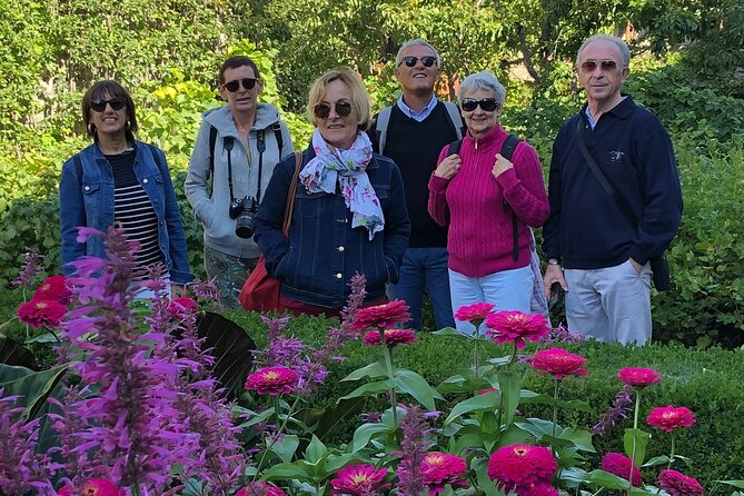 Private Custom Tour with a Local Guide Montreal - Choosing between Old Montreal, food, shopping, and local history