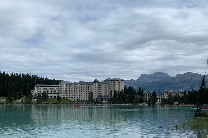 Private Tour of Lake Louise and the Icefield Parkway for up to 12 guests - Hector Lake and Crowfoot Glacier Offer Fast Photo Stops