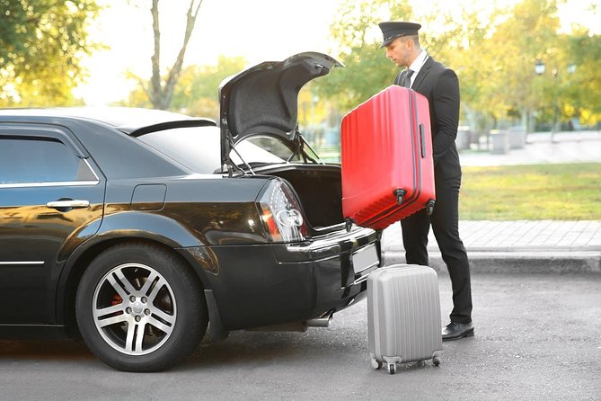 Private Transfer from Vancouver Airport (YVR) - Flight delays and the 60-minute wait