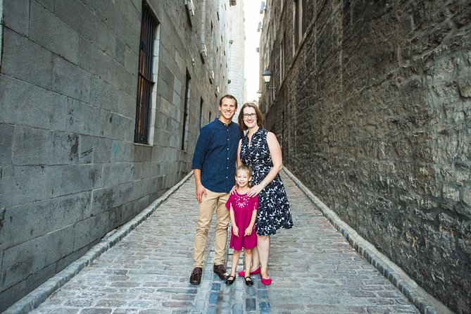 Private Vacation Photography Session with Photographer in Montreal - Building Your Own Custom Route