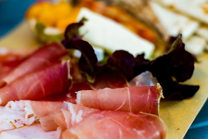 Private Wine & Charcuterie Tour (Customizable) - Hinterbrook Winery brings a smaller, more personal feel
