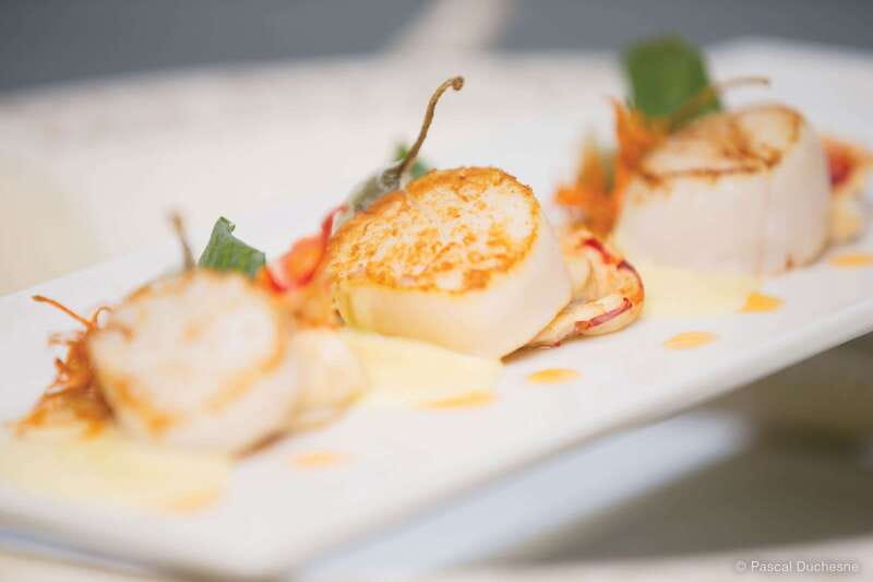 Québec City: 3 or 5-Course Dinner Cruise with DJ & Dancing - Three courses, five courses or Red Carpet?