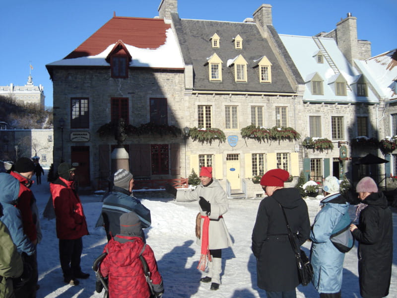 Quebec City: Christmas Magic Walking Tour in Old Quebec - What $28 gets you