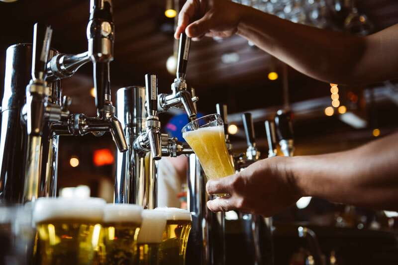 Quebec City: Craft Brewery and Beer Tasting Tour - Nine samples require a little planning