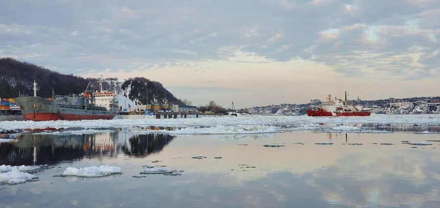 Quebec City: Ice Canoeing with Hot Chocolate & Sauna - Key points at a glance