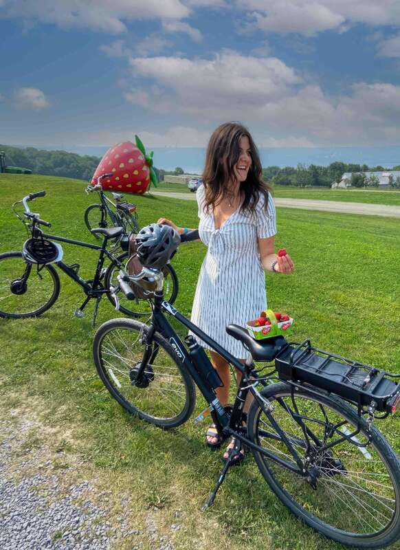 Quebec City: Ile d'Orléans Guided E-Bike Tour with Tastings - Riding Chemin Royal without bike lanes