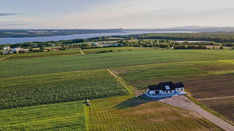 Quebec City - Regular Bike Rental on Ile d'Orléans - Who will enjoy this ride most
