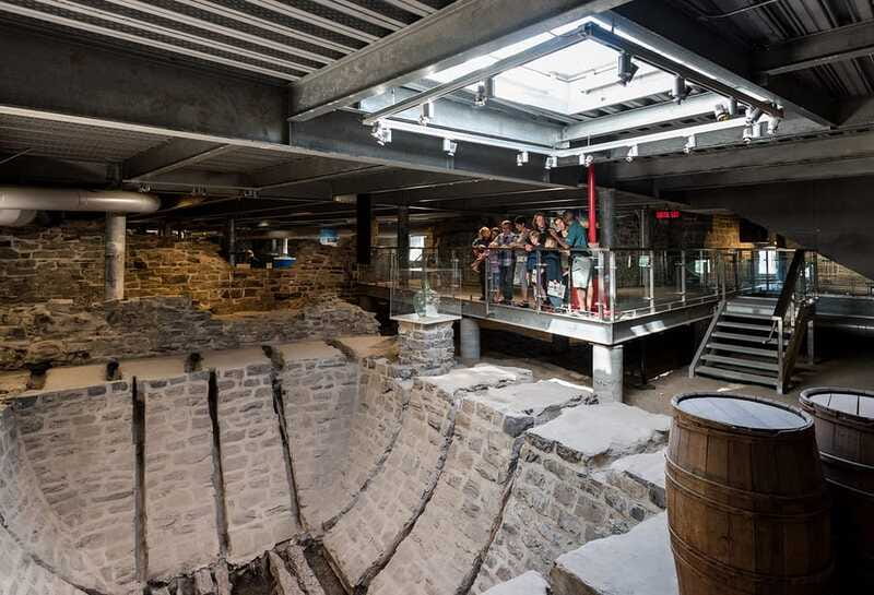Québec City: Saint-Louis-Forts-and-Châteaux visit - Lavish events and the less glamorous side of château life