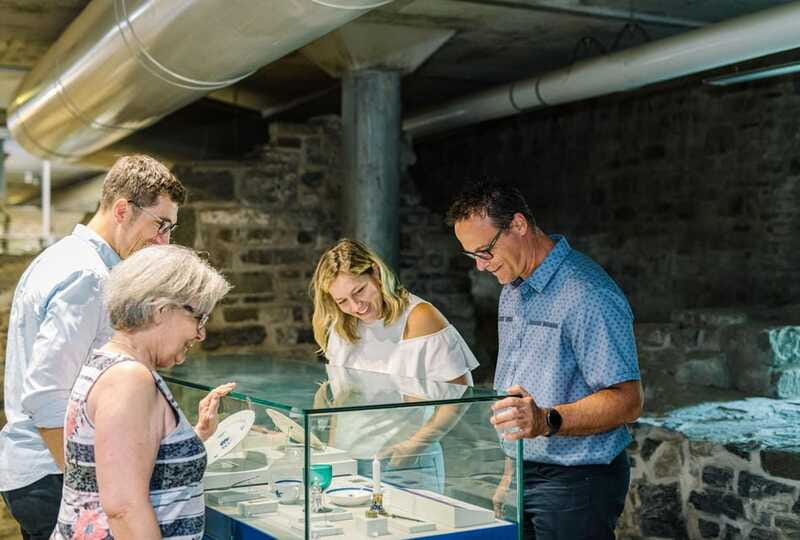 Québec City: Saint-Louis-Forts-and-Châteaux visit - Guided tour or Parks Canada audio tour?