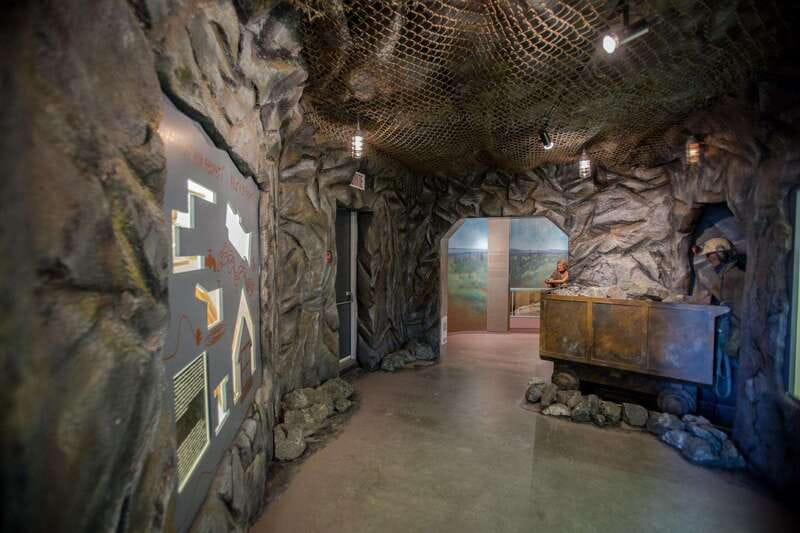 Quebec: Cuivres A. Gilles - (Free Entry) Fee for Workshop - From copper ore to finished artwork